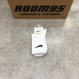 Tất nike cao cổ trắng