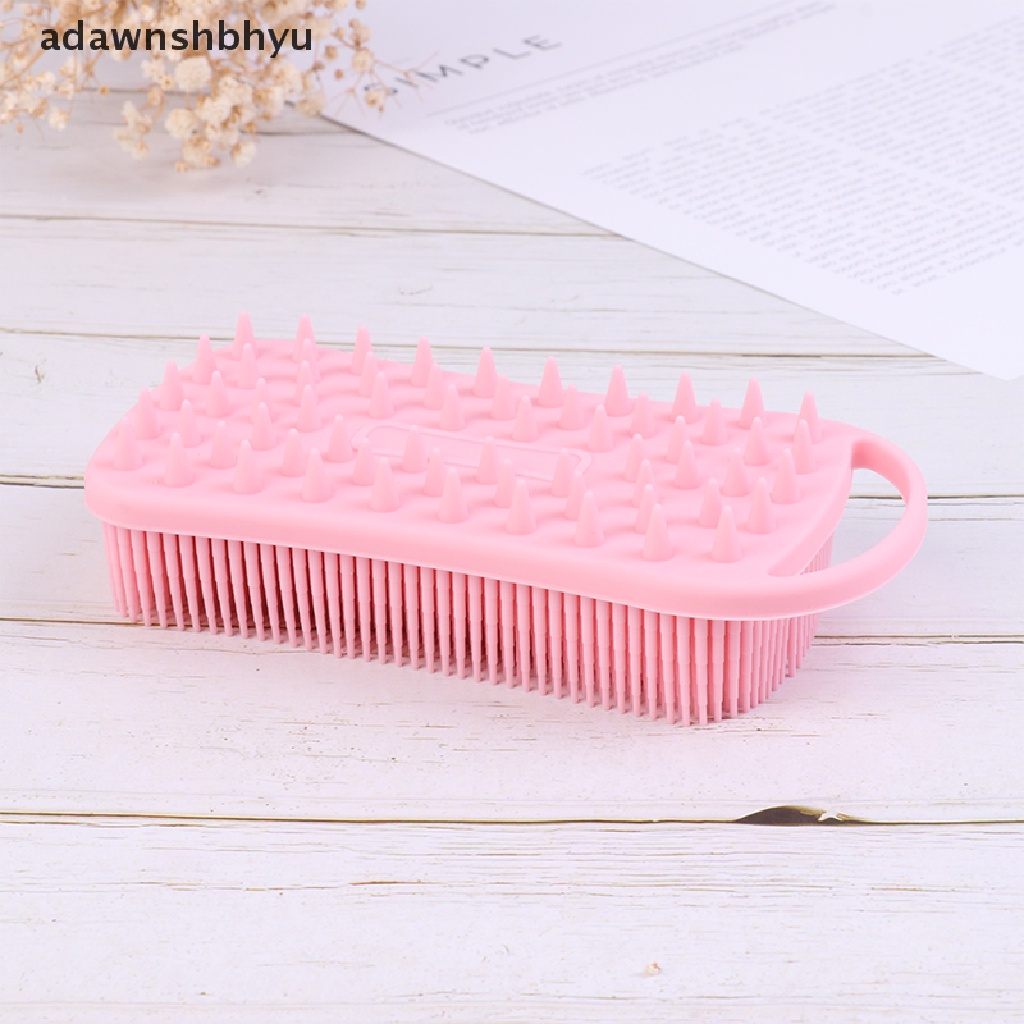 Bàn Chải Tắm Bằng Silicon Mềm Có Móc Treo Tiện Dụng