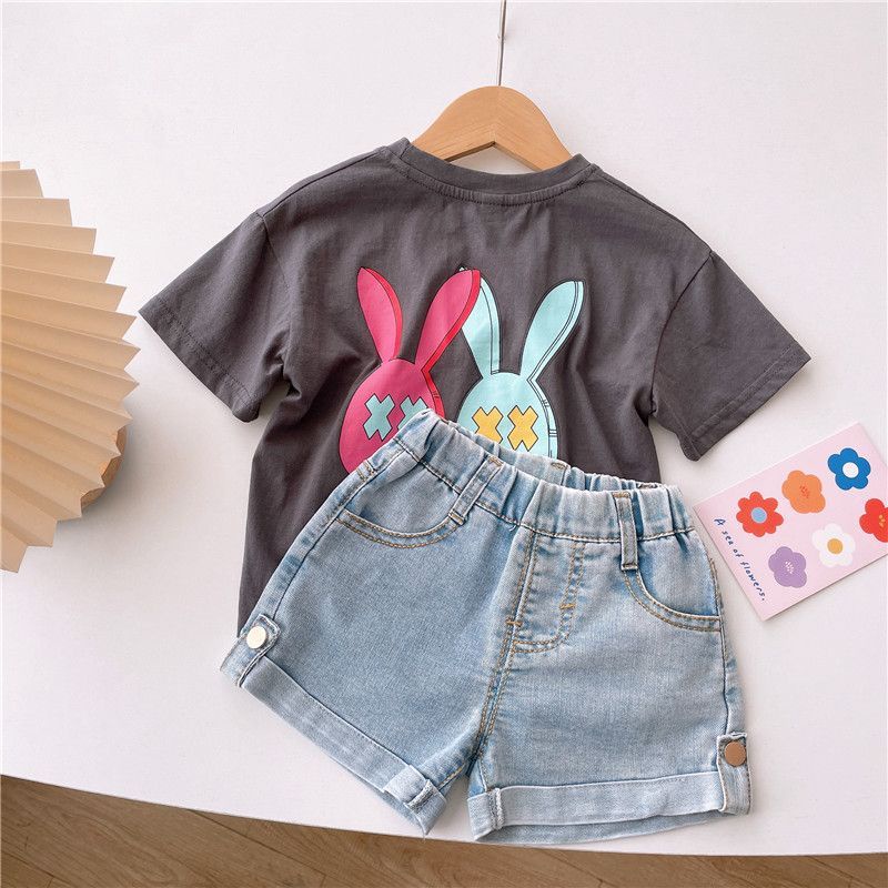 Áo Thun 100% Cotton Tay Ngắn Cổ Tròn Dáng Rộng In Họa Tiết Thỏ Hoạt Hình Graffiti Dành Cho Bé Gái