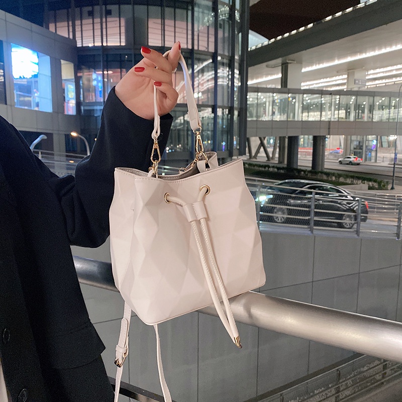 Túi Đeo Chéo Vai Kiểu Dây Rút Họa Tiết Hình Học Màu Sắc Thời Trang Sành Điệu Cho Nữ