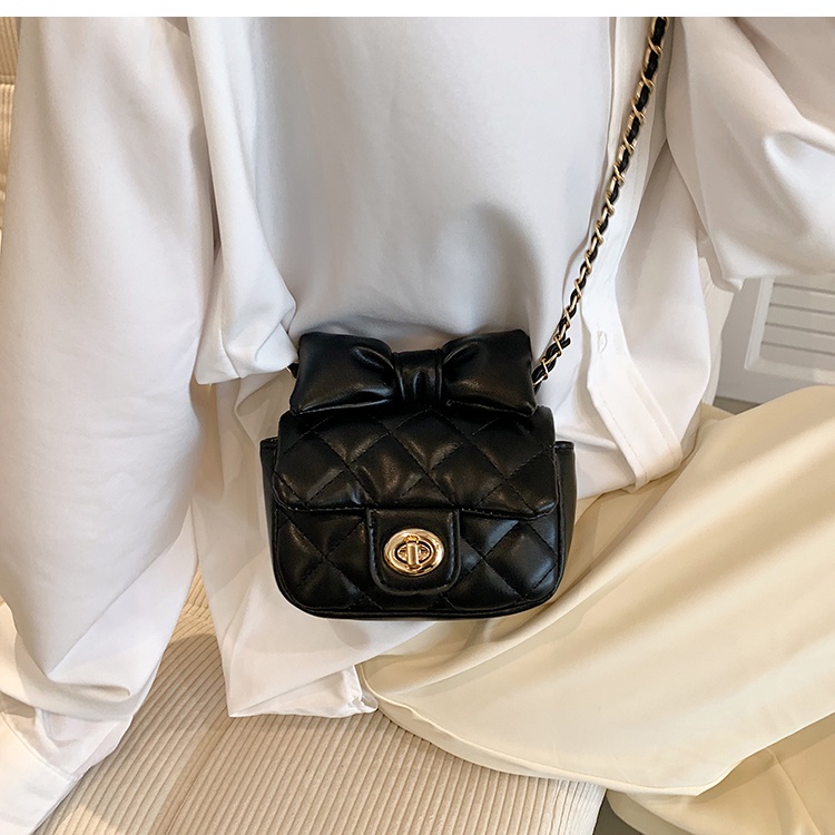 Túi Đeo Chéo Thêu Họa Tiết Phong Cách Mới 2023 Cho Nữ