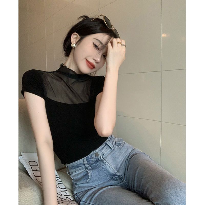 Áo Thun Đen Phối Ren Thời Trang Nữ Tính