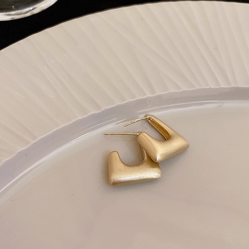 Khuyên Tai Kim Loại Nhẹ Phong Cách Âu Mỹ Sang Trọng Hình Vuông Trái Tim Lưới Hình Học Cá Tính Dành Cho Nữ