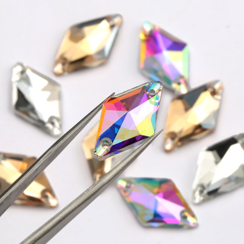 Set 50 Mặt Thủy Tinh Trong Suốt Đính Đá Pha Lê AB / Champagne Kích Thước 11x19mm May Vá Quần Áo Cưới