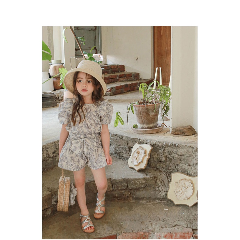 Áo Thun Cotton Mỏng Cổ Vuông In Họa Tiết Hoa Phong Cách Phương Tây Thời Trang Mùa Hè 2023 Cho Bé Gái