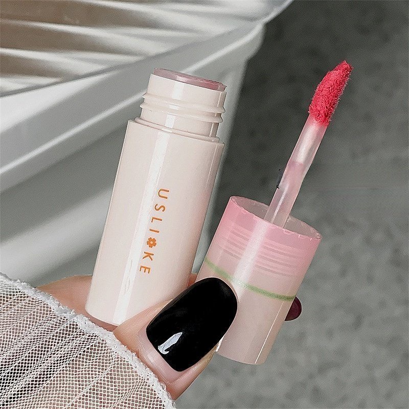 Uslike Son Kem Lì Tông Màu Hồng Đất Sét Sớm Làm Trắng Lâu Trôi