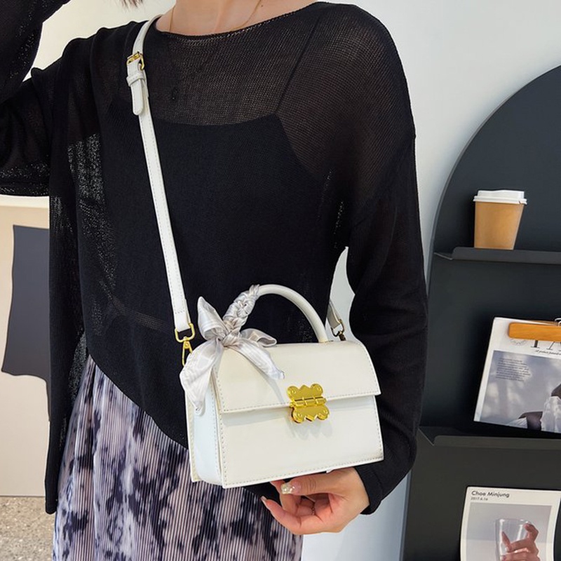 Túi Đeo Chéo Hình Vuông Nhỏ Nhắn Có Khóa Thời Trang Cho Nữ