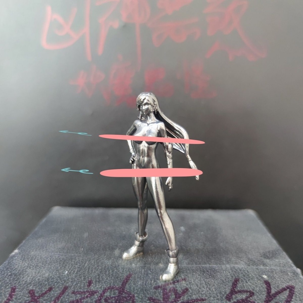Mô Hình Nhân Vật Tifa Zacksclaude Trong Game Final Fantasy