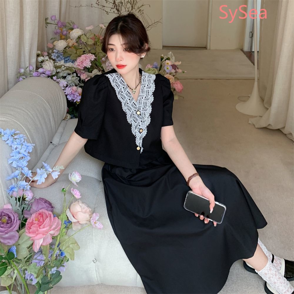 Áo Kiểu Tay Phồng Ngắn Cổ Chữ V Phối Ren Thời Trang Trẻ Trung Cho Nữ