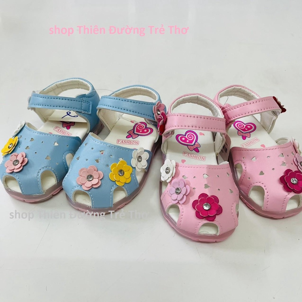 Sandal Hoa Có Đèn Chớp Xinh Xắn Bé Gái Size 19-25