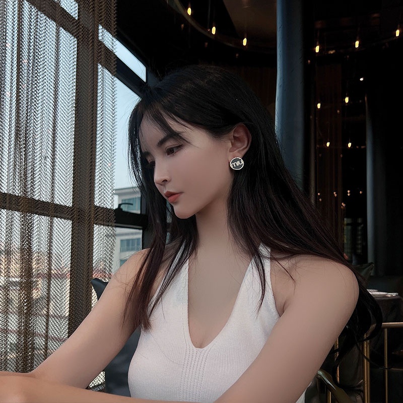 Bông Tai Mặt Tròn / Vuông Đính Kim Cương Lấp Lánh Phong Cách Thời Trang Đơn Giản