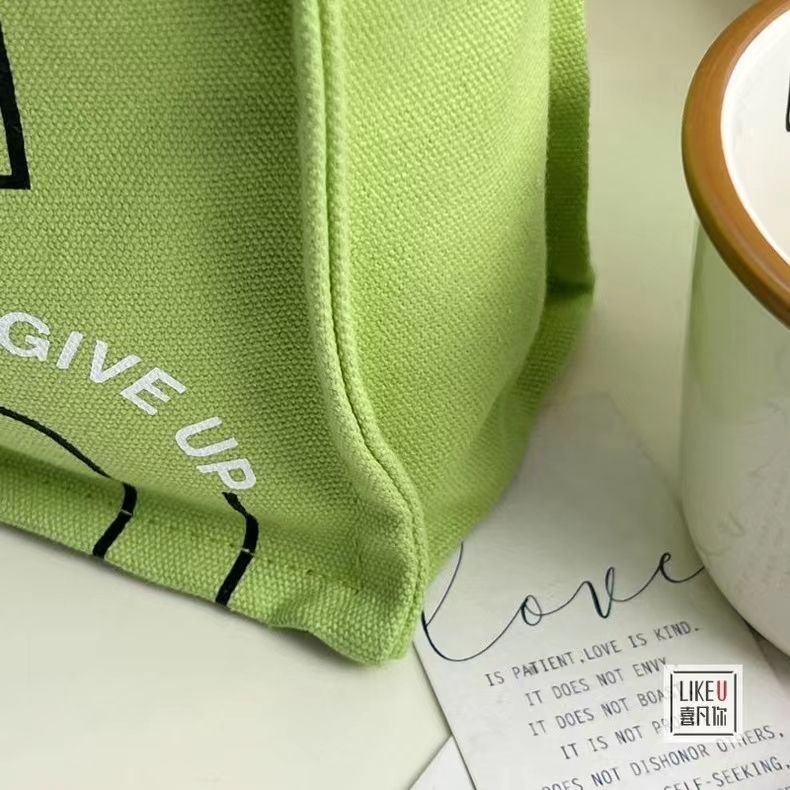 Túi Xách Canvas In Chữ Màu Xanh Lá Thời Trang