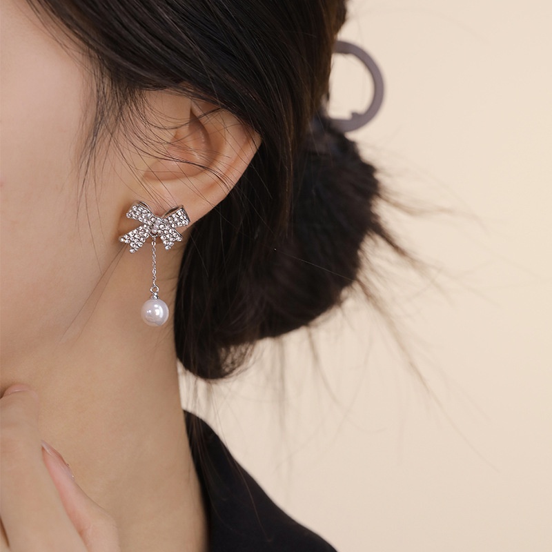 Bông Tai Dáng Dài Hình Bướm Đính Ngọc Trai Thời Trang Sang Trọng Cho Nữ S925