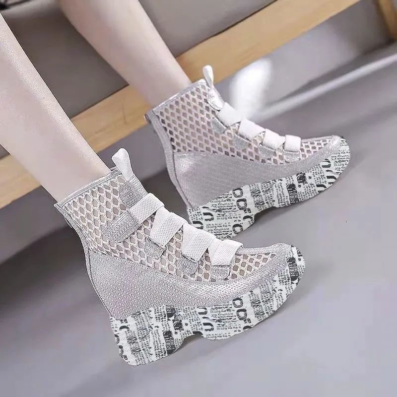 Giày Bốt Đế Xuồng Dày Phối Lưới Rỗng Thoáng Khí Phong Cách Mới Mùa Hè Tăng Chiều Cao Cho Nữ