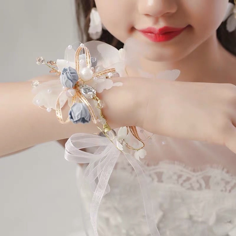 Vòng Tay Hoa Đan Rơm Đính Đá Pha Lê