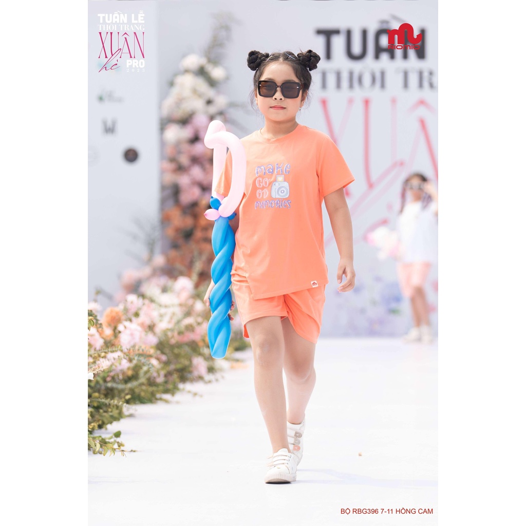 Bộ thun cotton vai lệch bé gái Riomio 7,8,9,10,11,12 tuổi chất liệu mềm mại, thoáng khi cho bé đi chơi mặc nhà RBG396