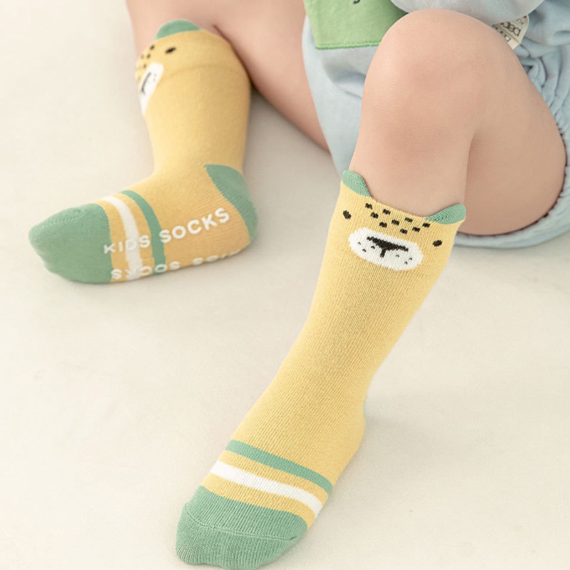 Vớ Cotton Thoáng Khí Chống Trượt In Họa Tiết Hoạt Hình Dễ Thương Thời Trang Cho Bé Trai Và Gái