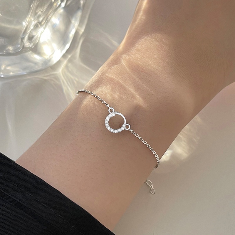 Vòng Tay Mặt Tròn Màu Bạc Đính Đá Pha Lê Thời Trang Cho Nữ