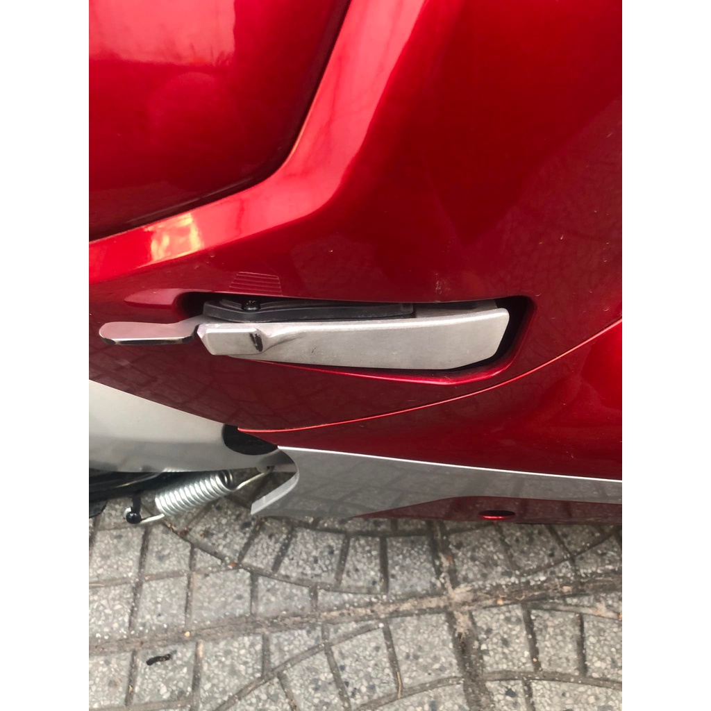 Gác Chân Inox Cho Xe Điện Klara , Klara A1, A2 , Klara S