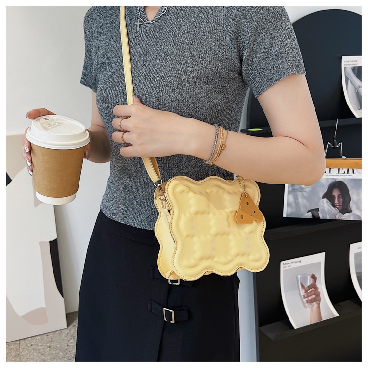 Túi Đeo Chéo Hình Vuông Nhỏ Màu Trơn Thời Trang Mùa Hè 2023 Mới Cho Nữ