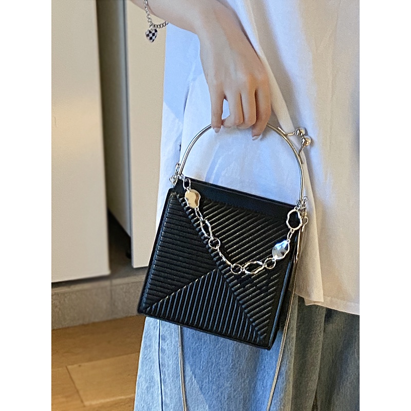 Túi Đeo Chéo Hình Vuông Cỡ Nhỏ Dễ Phối Đồ Thời Trang Cao Cấp Cho Nữ