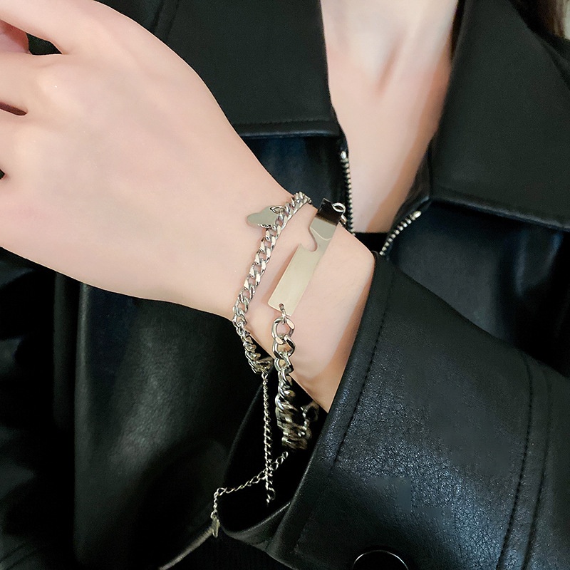 Vòng Tay Thép Titan Hình Trái Tim Đơn Giản Thời Trang Cá Tính