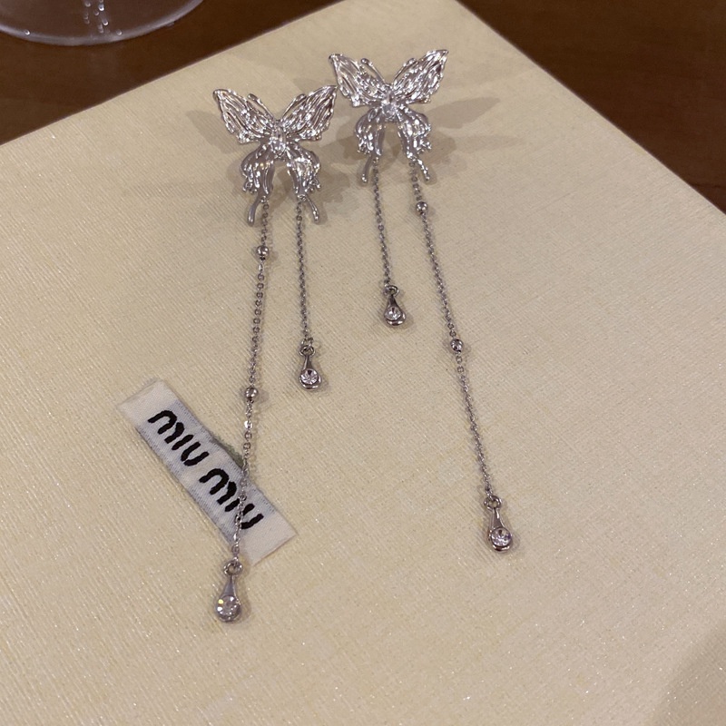 Đôi Bông Tai Dáng Dài Hình Bướm Xếp Ly Đính Đá Thời Trang Cho Nữ