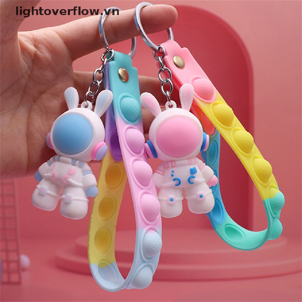 [lightoverflow] Móc Khóa Hình Thỏ Phi Hành Gia Hoạt Hình Trang Sức Xe Hơi [VN]