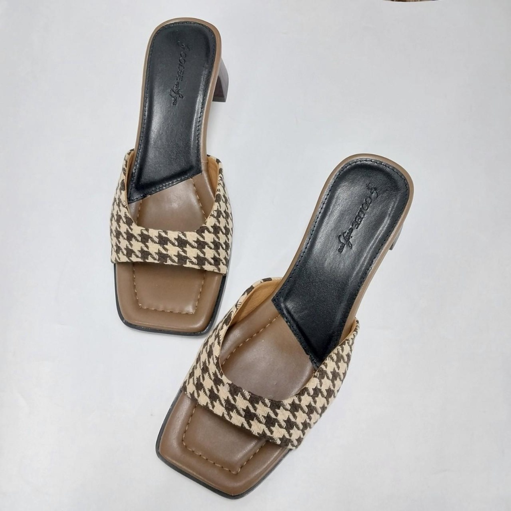 Guốc COLEE mũi vuông