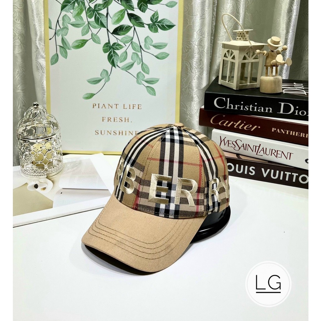 Nón BBR lưỡi trai, caro sang trọng