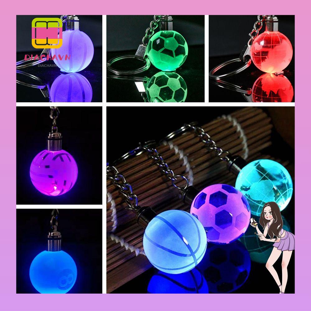 Móc Khóa Hình Quả Bóng Đá / Trái Đất 3D Có Đèn LED Mặt Kính
