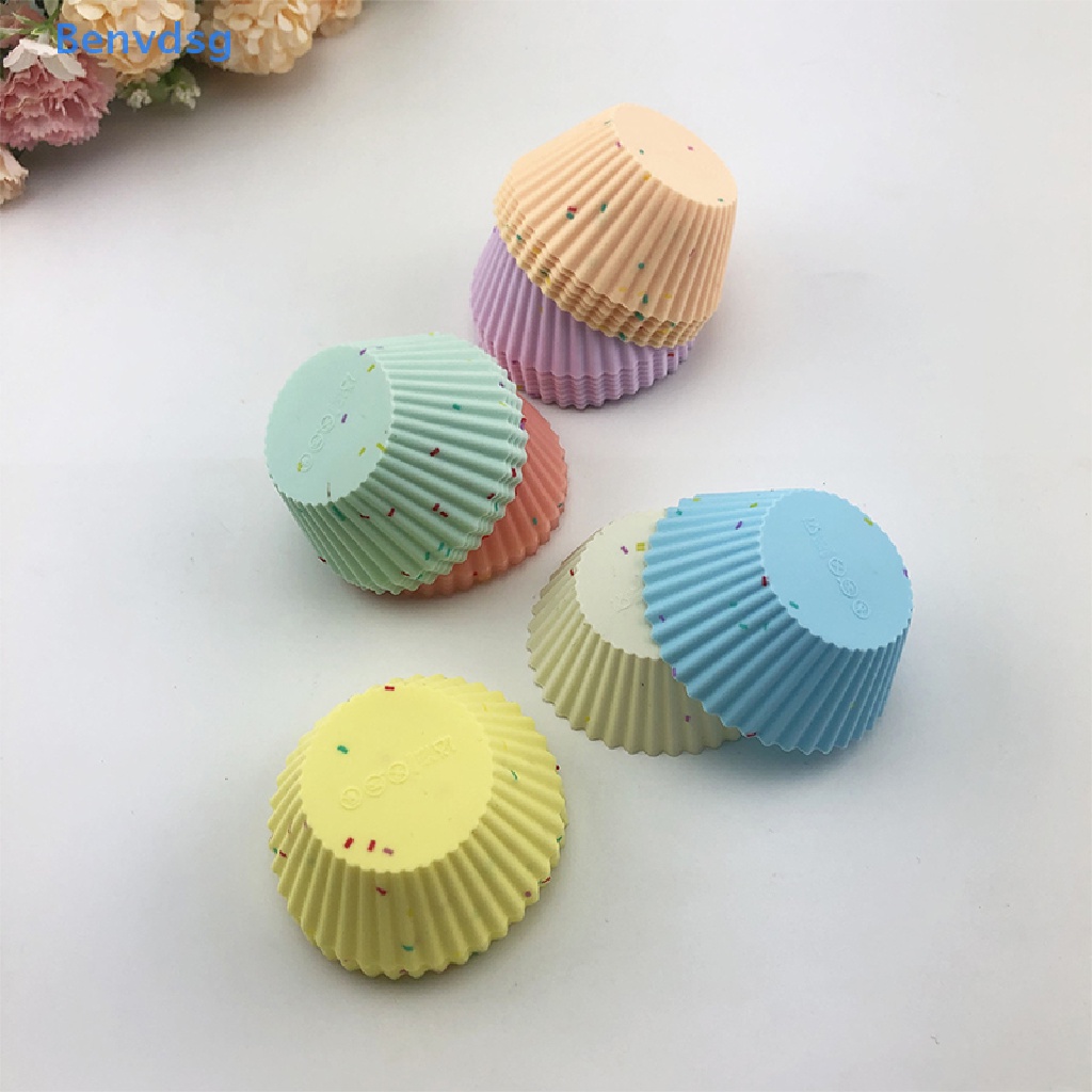 Bộ 7 Khuôn Silicone Tròn Nhiều Màu Làm Bánh Muffin Tiện Dụng