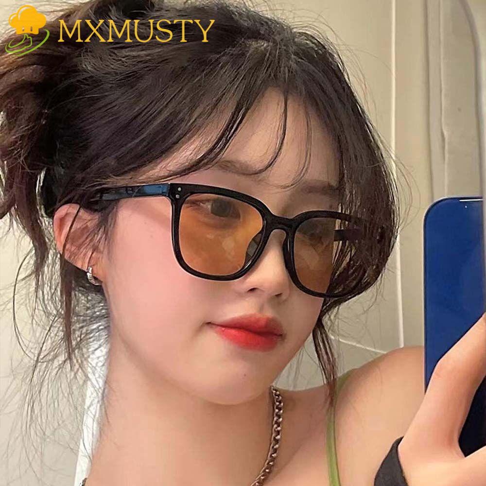 Kính Mát Gọng Vuông Lớn Phong Cách Retro Dành Cho Nam Nữ