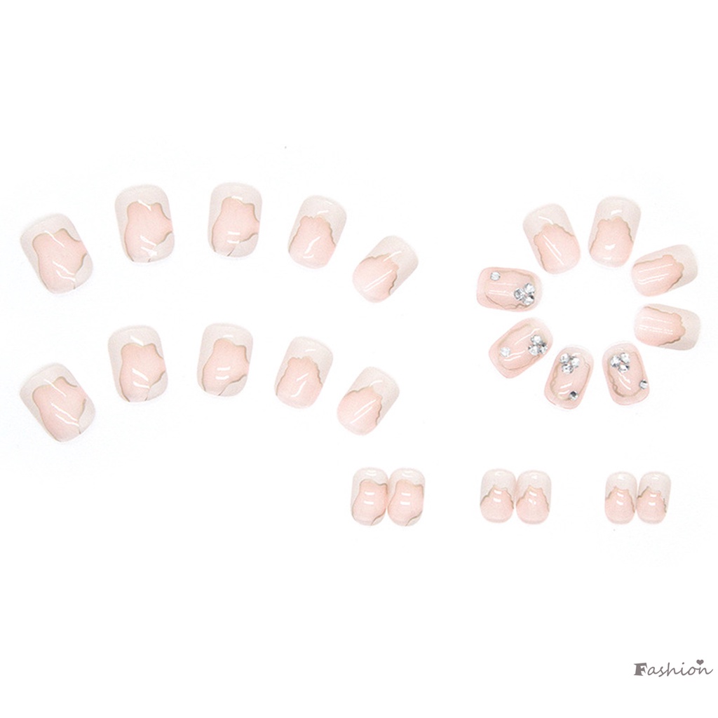 Bộ Móng Tay Giả Ngắn Tròn Bóng Nhẹ Và Dễ Dán