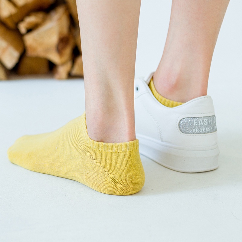 Vớ Cổ Thấp Chống Trượt Màu Trơn Dễ Thương Cho Nữ