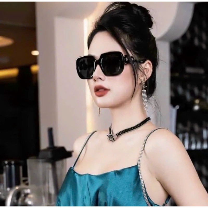 Kính Hiệu Vuông Mới Versac Hot Trend 2024