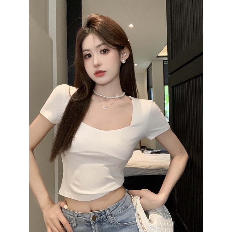 Áo Croptop Ngắn Tay Cổ Vuông Khoét Sâu Phong Cách Quyến Rũ