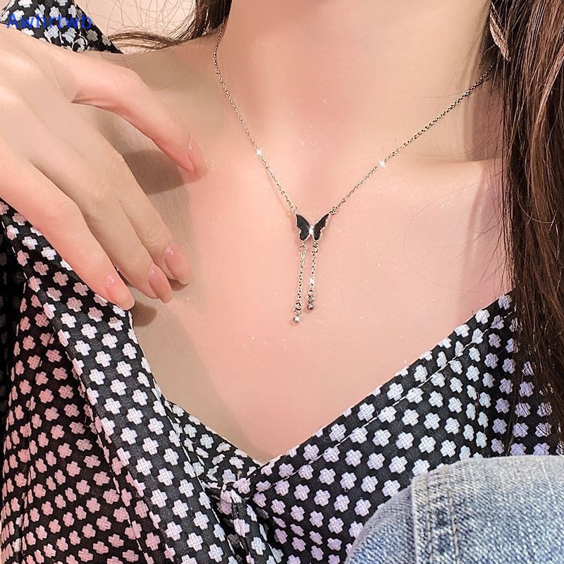 Vòng cổ Nhiều Lớp Mặt Hình Bướm Đen Phong Cách Retro Thời Trang Cho Nữ Mới