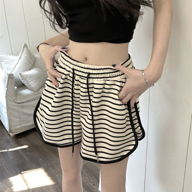 Quần Short Thể Thao Lưng Cao Ống Rộng Họa Tiết Kẻ Sọc Thiết Kế Mới Năng Động Thời Trang Dành Cho Mùa Hè