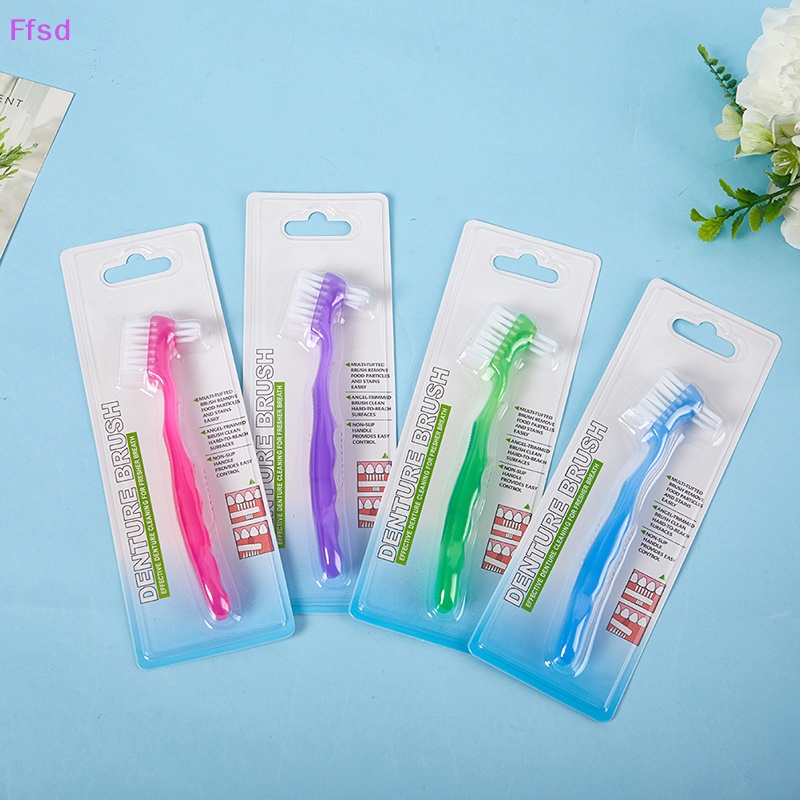 Bàn Chải Vệ Sinh Lông Cứng Với Tay Cầm Nhựa Tiện Dụng Cho Nam Nữ