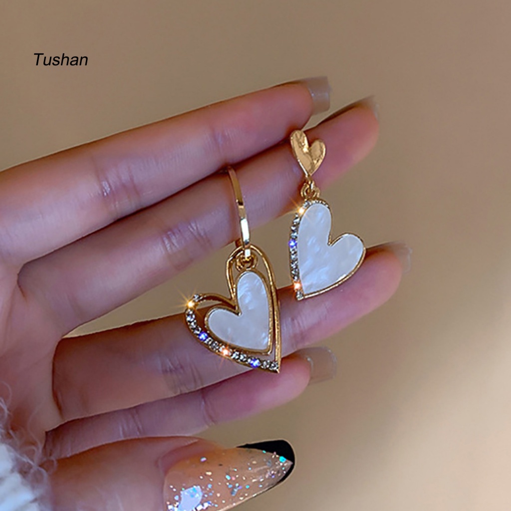 1 Đôi Bông Tai Hình Trái Tim Đính Đá Lấp Lánh Dễ Thương Dành Cho Nữ
