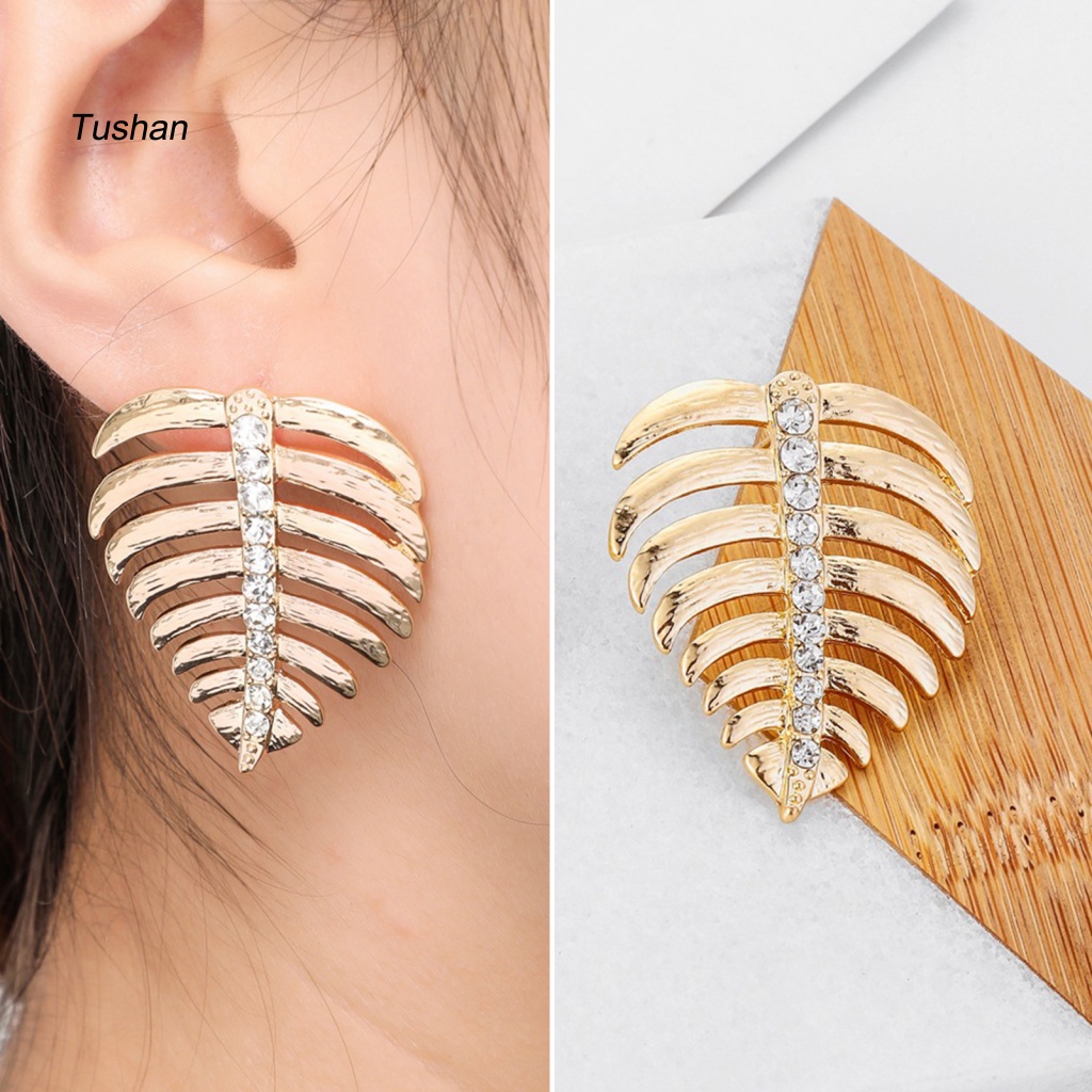 1 Đôi Bông Tai Hình Chiếc Lá Đính Đá Phong Cách Hip Hop