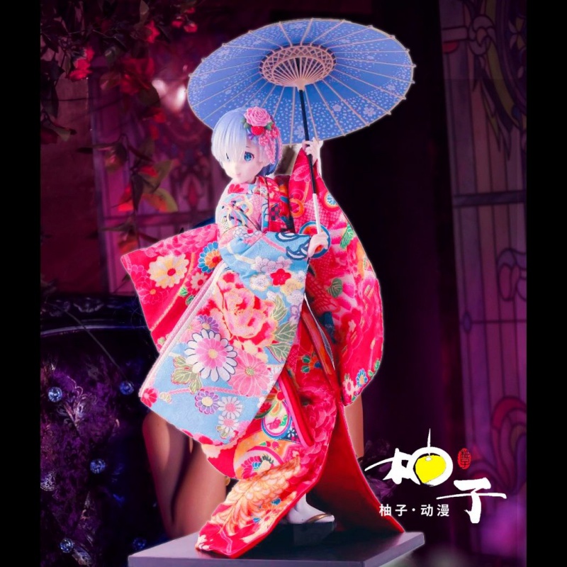 Mô Hình Nhân Vật Emilia Emilia Mặc Đầm Thần Bí Hai Chiều Trong Anime