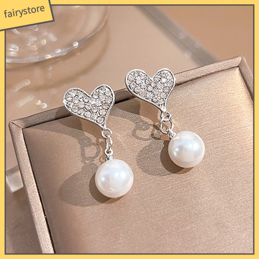 1 Đôi Bông Tai Hình Trái Tim Đính Đá Lấp Lánh Phong Cách Hàn Quốc