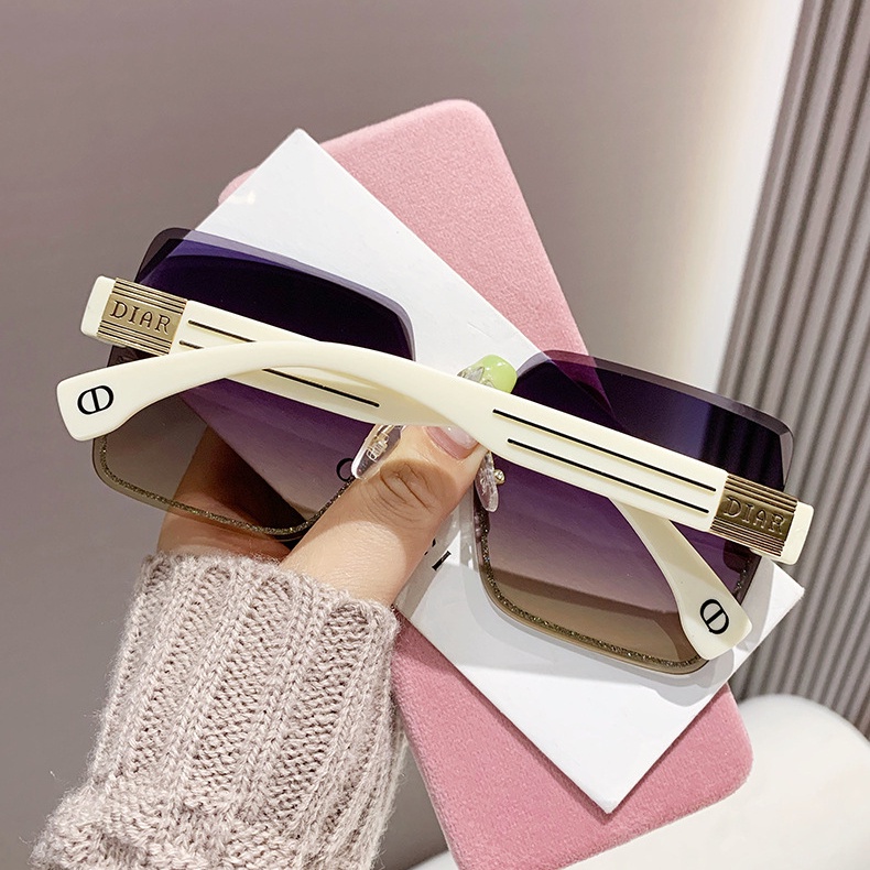 Kính Mát Gọng Vuông Kim Loại Thời Trang Cho Nam Nữ