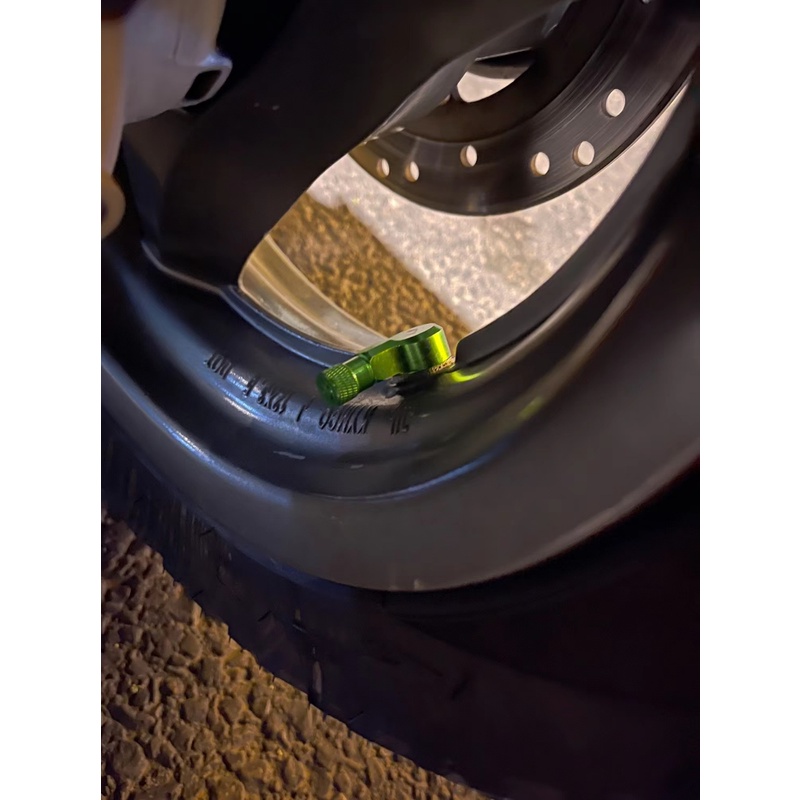 Bộ 2 Van Hợp Kim Nhôm CNC Góc 90 Độ 90 Độ Không Ruột Cho Bánh Xe Mô Tô