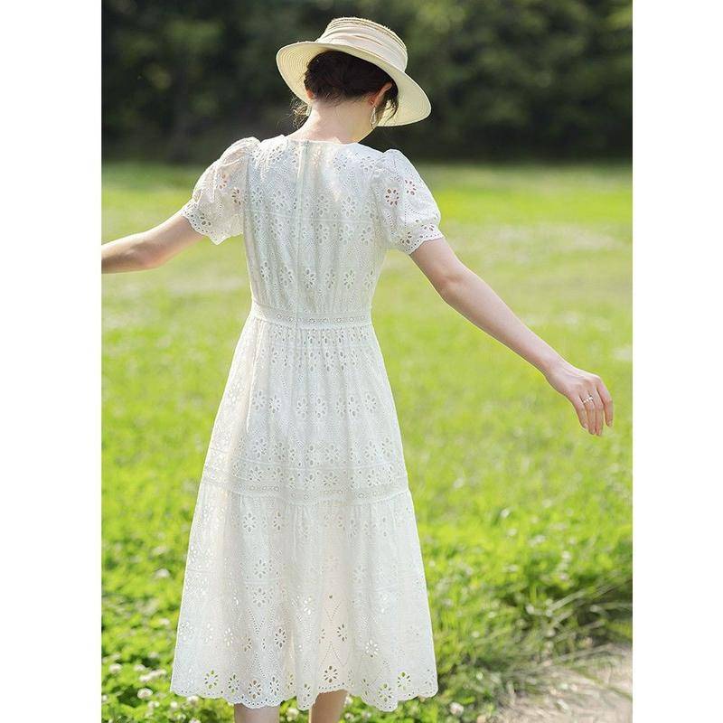 Đầm Cotton Trắng Dáng Dài Cổ Tròn Chiết Eo Phong Cách Pháp Thời Trang Mùa Hè 2023 Mới Cho Nữ