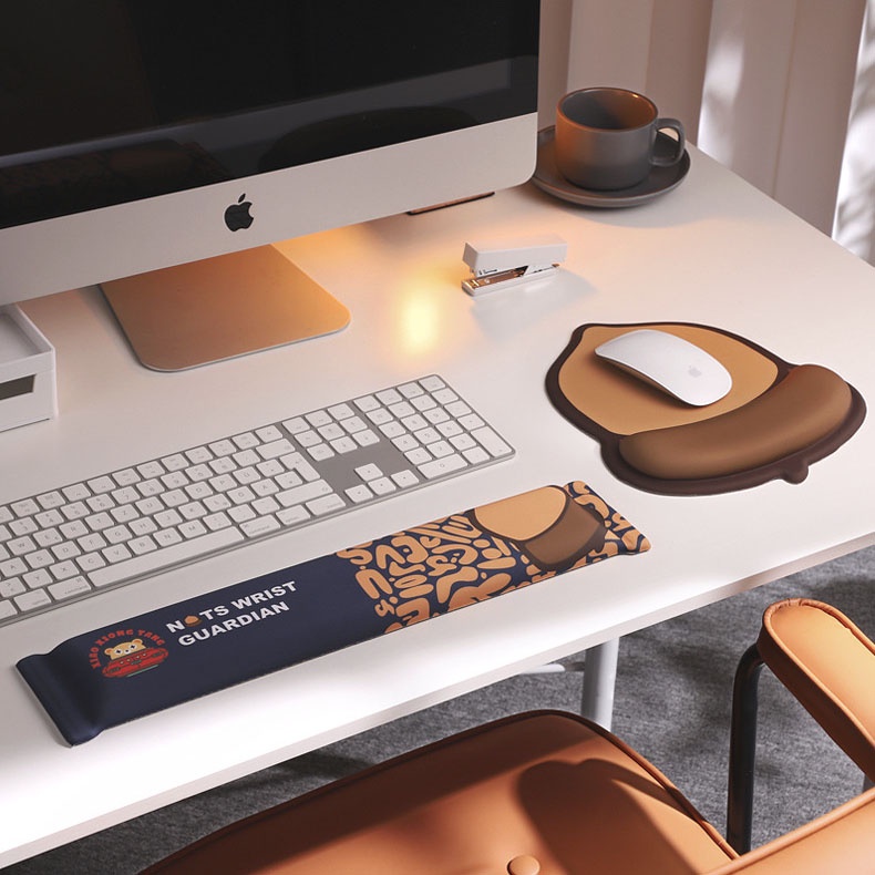 Bàn Di Chuột 3D Hạt Dẻ Ngộ Nghĩnh Siêu Êm Đệm Tay Silicon