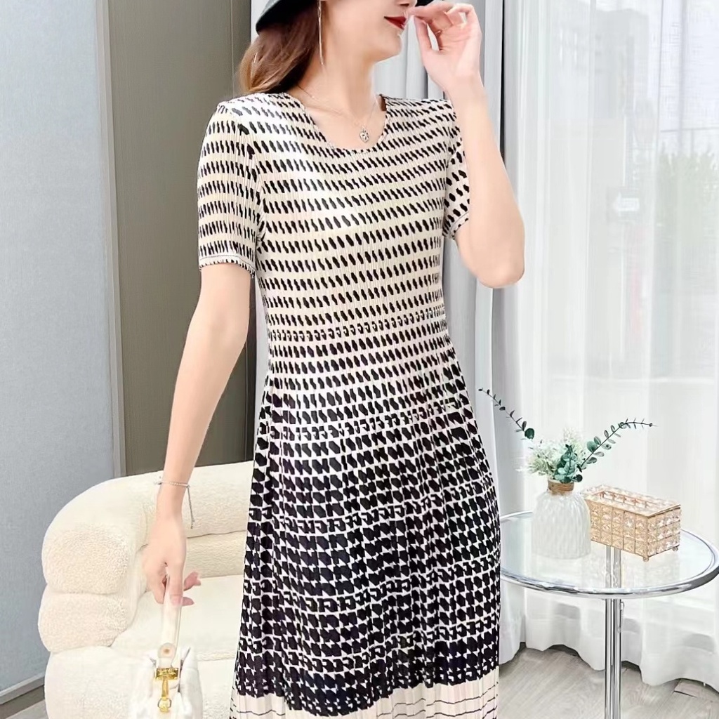 Chân Váy Xếp Ly Dáng Ôm Mềm Mại Thoáng Khí Thời Trang Cho Nữ