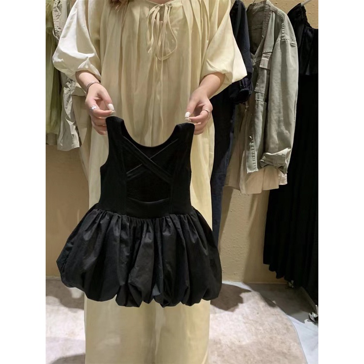 Đầm Sát Nách Hở Lưng Màu Đen Thời Trang Mùa Hè Xinh Xắn Cho Bé Gái